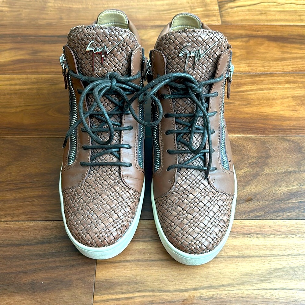 Mens high-top woven leather sneakers